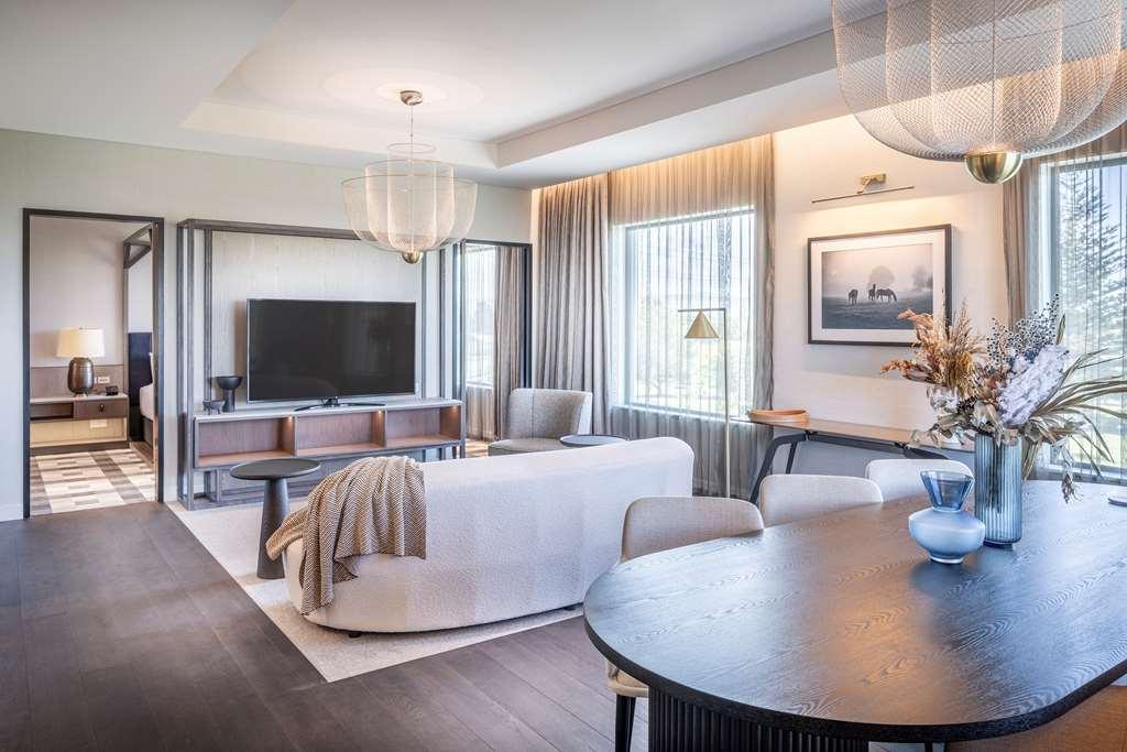 Отель Doubletree By Hilton Auckland Karaka Номер фото