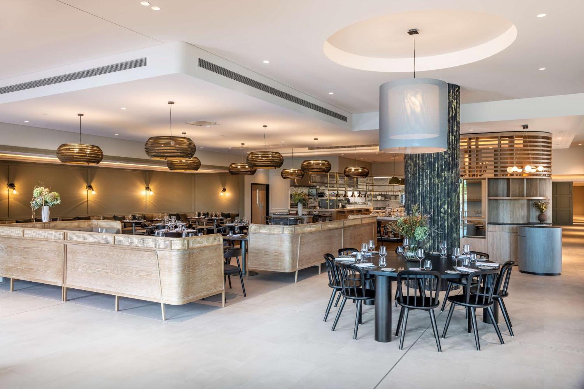 Отель Doubletree By Hilton Auckland Karaka Экстерьер фото